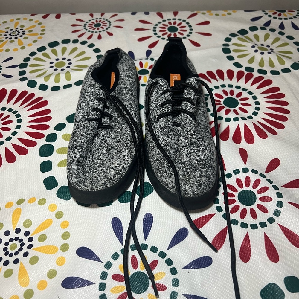 Rocket Dog Women's Gummy Troop Fabric Fashion Sneaker Size: 9